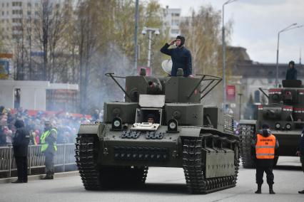 Парад исторической техники в День Победв в Верхней Пышме