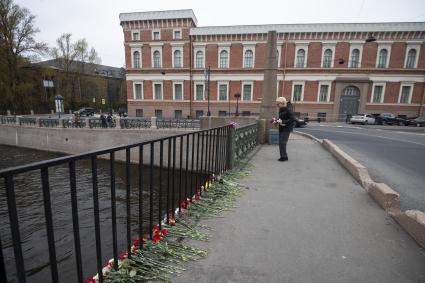 Место падения автобуса в Санкт-Петербурге