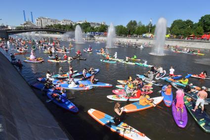 SUP-регата в рамках фестиваля \"Москва - на волне. Рыбная неделя\"