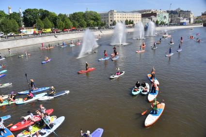 SUP-регата в рамках фестиваля \"Москва - на волне. Рыбная неделя\"