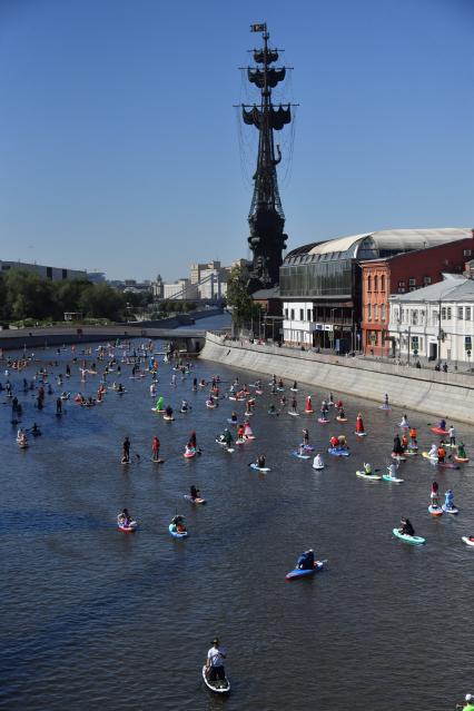 SUP-регата в рамках фестиваля \"Москва - на волне. Рыбная неделя\"