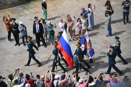 Церемония развода пеших и конных караулов Президентского полка в Кремле