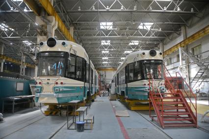 Производство трамваев Довлатов\' и \'Достоевский\' в Екатеринбурге