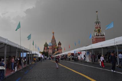 Книжный фестиваль \"Красная площадь\" в Москве