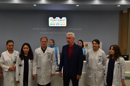 Сергей Собянин во время открытия приемного отделения Морозовской детской больницы