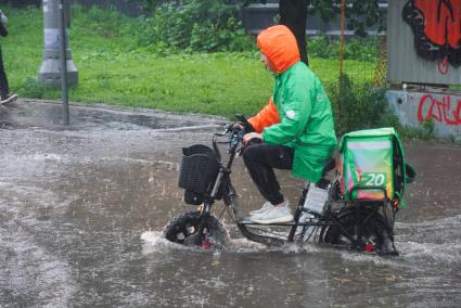 Ливень в Москве