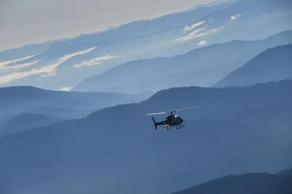 Вертолет AS-350 Altay Avia.