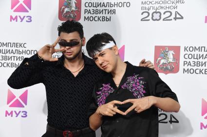 Группа `Gayazovs Brothers`