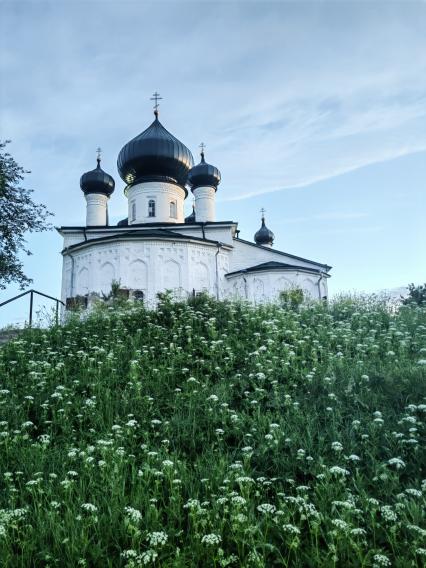 Никольский мужской монастырь в селе Старая Ладога