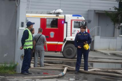 Тушение пожара на территории НПО автоматики в Екатеринбурге