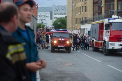 Тушение пожара на территории НПО автоматики в Екатеринбурге