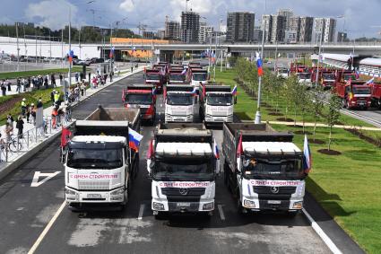 Технический запуск станции метро `Потапово` и открытие участка дороги `Солнцево-Бутово-Варшавское`