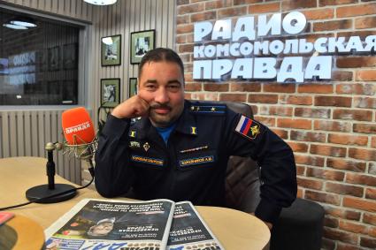 Алексей Кожевников на радиостанции `Комсомольская правда`.