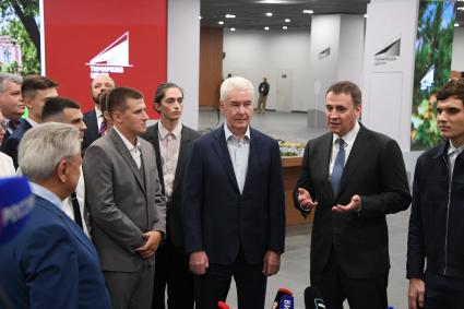 Сергей Собянин и Дмитрий Патрушев открыли выставочный комплекс Тимирязев Центр\"