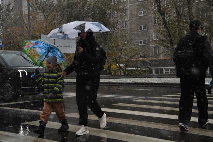 Первый снег в Москве