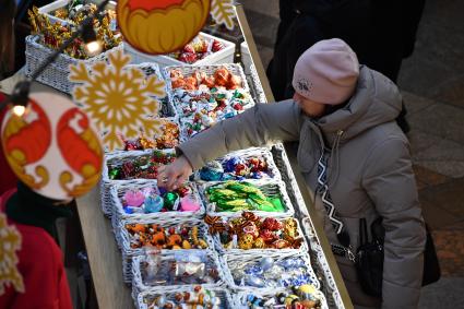 Предновогодняя торговля в ГУМе