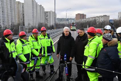 Сергей Собянин открыл путепровод через пути МЦД-1 на севере Москвы