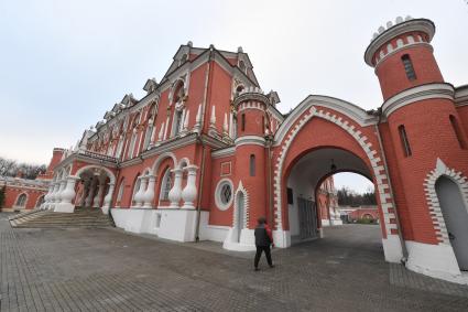 Петровский путевой дворец