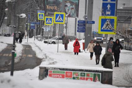 Последствия снегопада в Москве