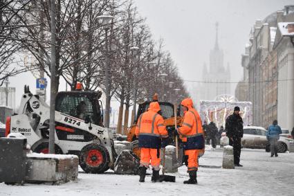 Последствия снегопада в Москве