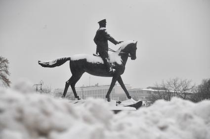 Последствия снегопада в Москве