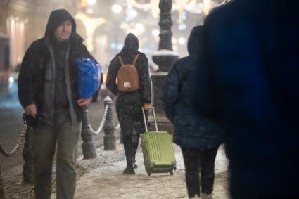 Последствия снегопада в Санкт-Петербурге