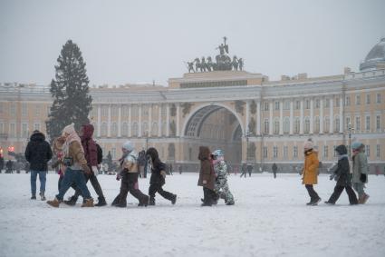 Последствия снегопада в Санкт-Петербурге