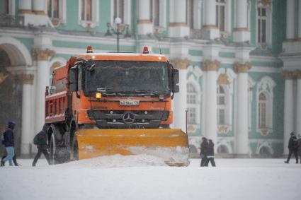 Последствия снегопада в Санкт-Петербурге