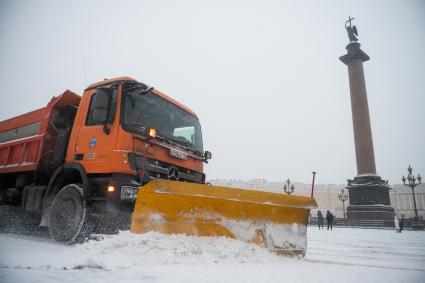 Последствия снегопада в Санкт-Петербурге