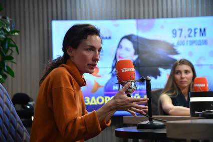 Елена Гершелис на радиостанции Комсомольская правда\"