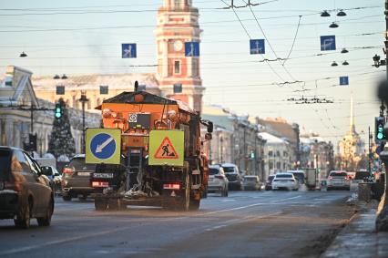 Уборка снега в Санкт-Петербурге