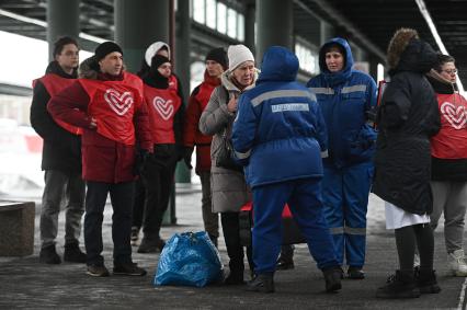 Встреча пассажиров пострадавшего поезда Мурманск - Санкт-Петербург\"