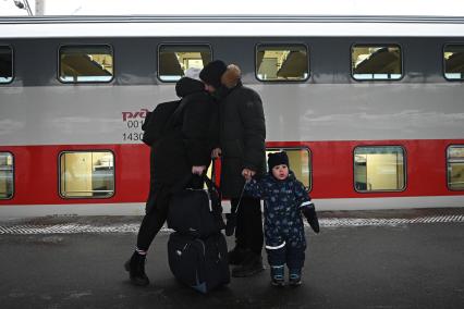 Встреча пассажиров пострадавшего поезда Мурманск - Санкт-Петербург\"