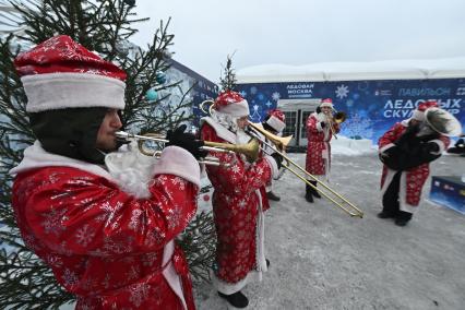 Новогодний фестиваль Ледовая Москва. В кругу семьи\"