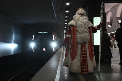 Дед Мороз в Московском метро