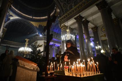 Рождественская служба в Казанском соборе Санкт-Петербурга