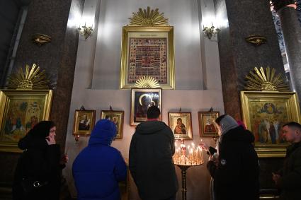 Рождественская служба в Казанском соборе Санкт-Петербурга