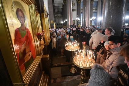 Рождественская служба в Казанском соборе Санкт-Петербурга