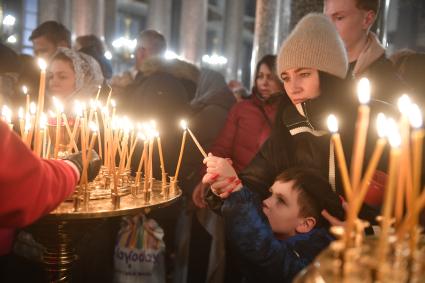 Рождественская служба в Казанском соборе Санкт-Петербурга