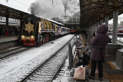 Прибытие поезда Деда Мороза в Москву