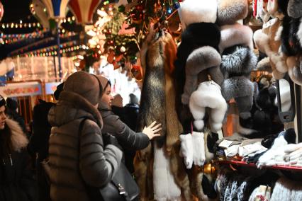 Новогодняя ГУМ-ярмарка  на Красной площади в Москве