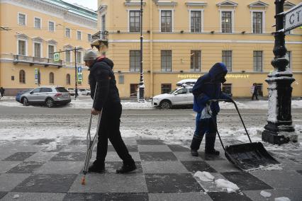 Уборка снега в Санкт-Петербурге