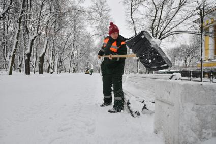 Уборка снега в Санкт-Петербурге