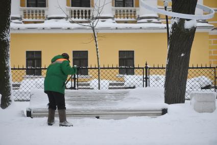 Уборка снега в Санкт-Петербурге