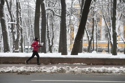 Уборка снега в Санкт-Петербурге