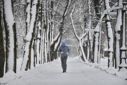 Уборка снега в Санкт-Петербурге