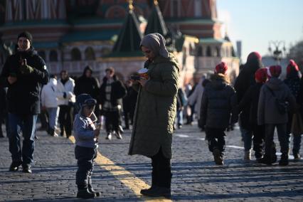 Туристы в Москве