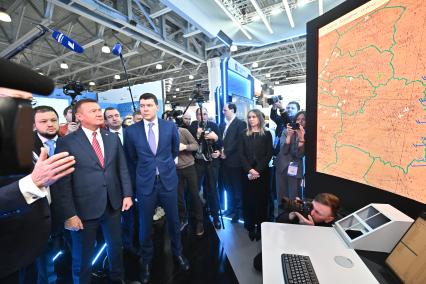 Антон Алиханов, Дмитрий Ядров и Роман Старовойт