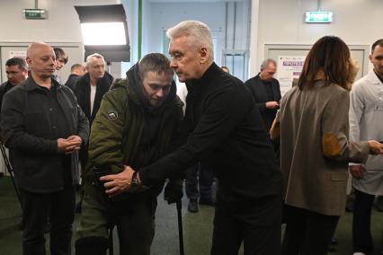 Сергей Собянин в центре реабилитации для участников СВО