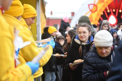 Празднование Широкой масленицы в Санкт-Петербурге